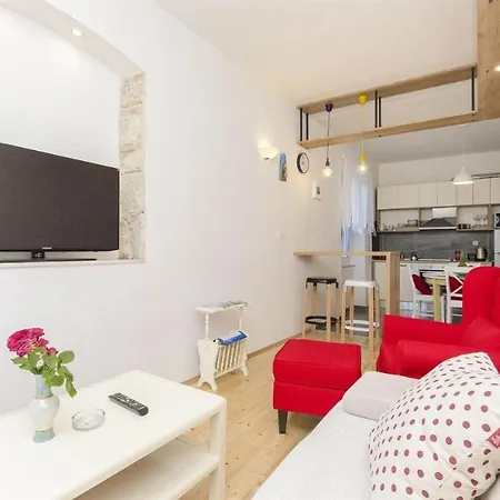 شقة Apartman Roberto